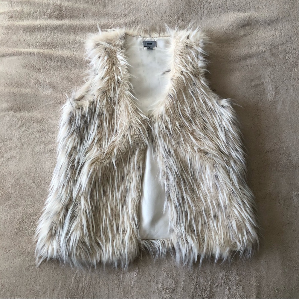 White Fuzzy Yaris Vest